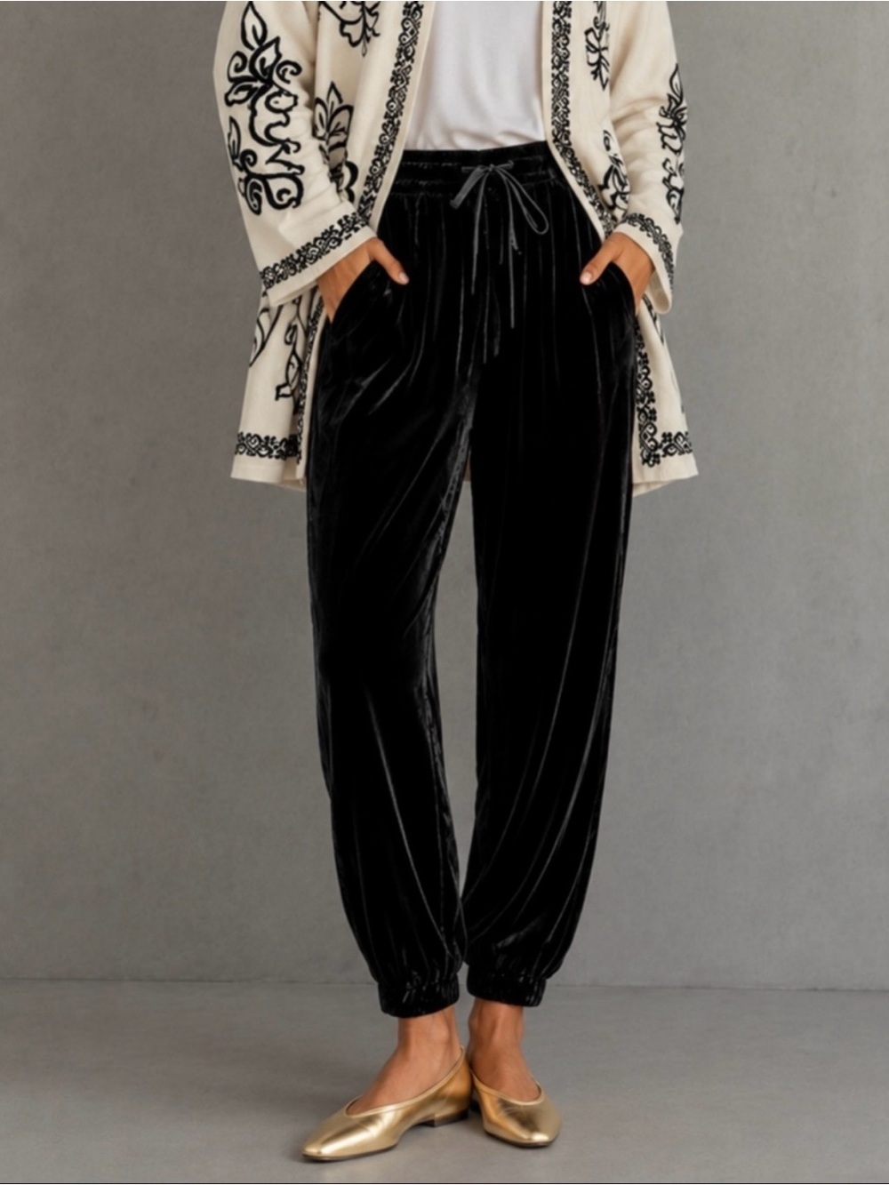 New🌺 $295 Johnny Was Shira Black Velvet Jogger Pants Pockets Embroidered Trim XL